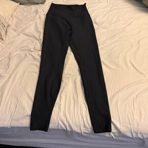 ALO Airlift Legging - worn once size S